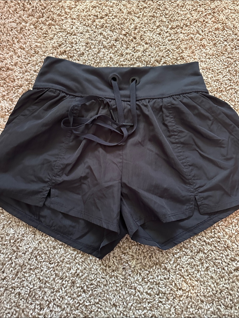 Offline by Aerie the hugger lined Athletic shorts with pockets workout yoga run